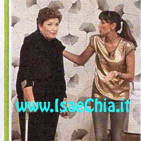 La stampella non ferma Mara Maionchi article-post