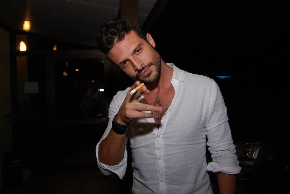 Alessandro Pess, nuovo tronista di Uomini e donne: foto article-post