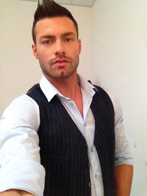 Eugenio Colombo e la sua fidanzata: nuove foto preview