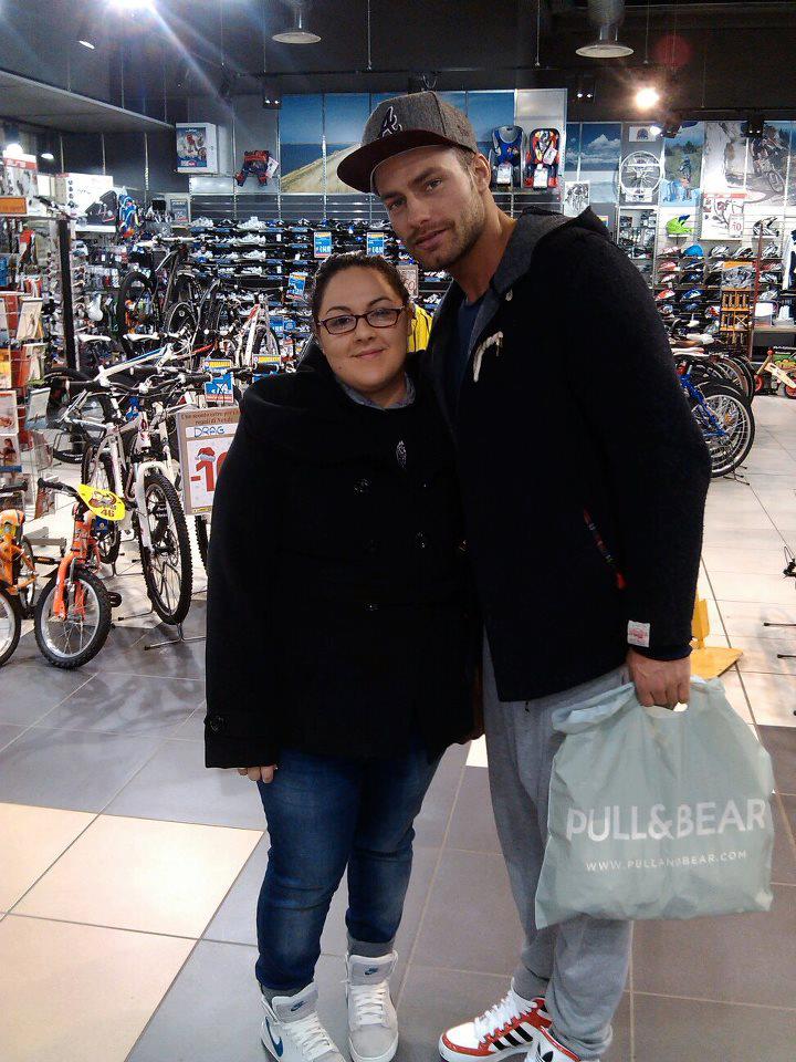 Eugenio Colombo con una fan: foto article-post