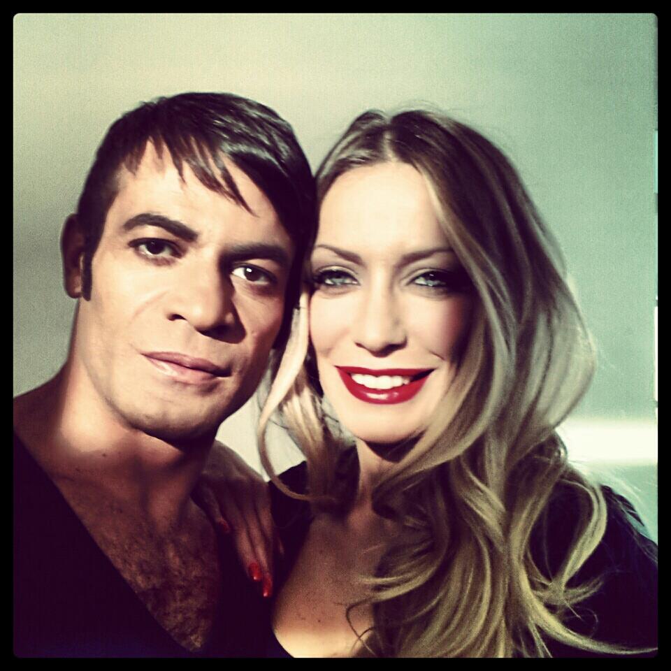 Gianni Sperti e Karina Cascella nei camerini di Uomini e donne: foto article-post