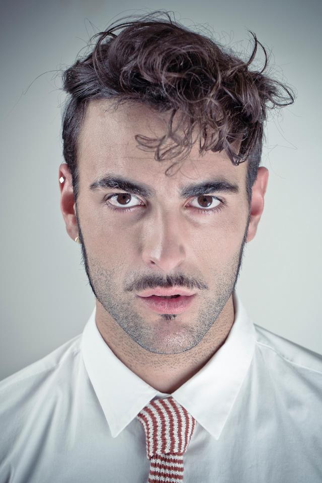 Fattore M: spazio dedicato a Marco Mengoni. L’incontro tra Gianna Nannini e Mengoni. L’opinione di Paola Gallo su “Bellissimo”. Marco co-autore del brano sanremese “L’essenziale”. Le novità su primo singolo e nuovo album in uscita a marzo… preview