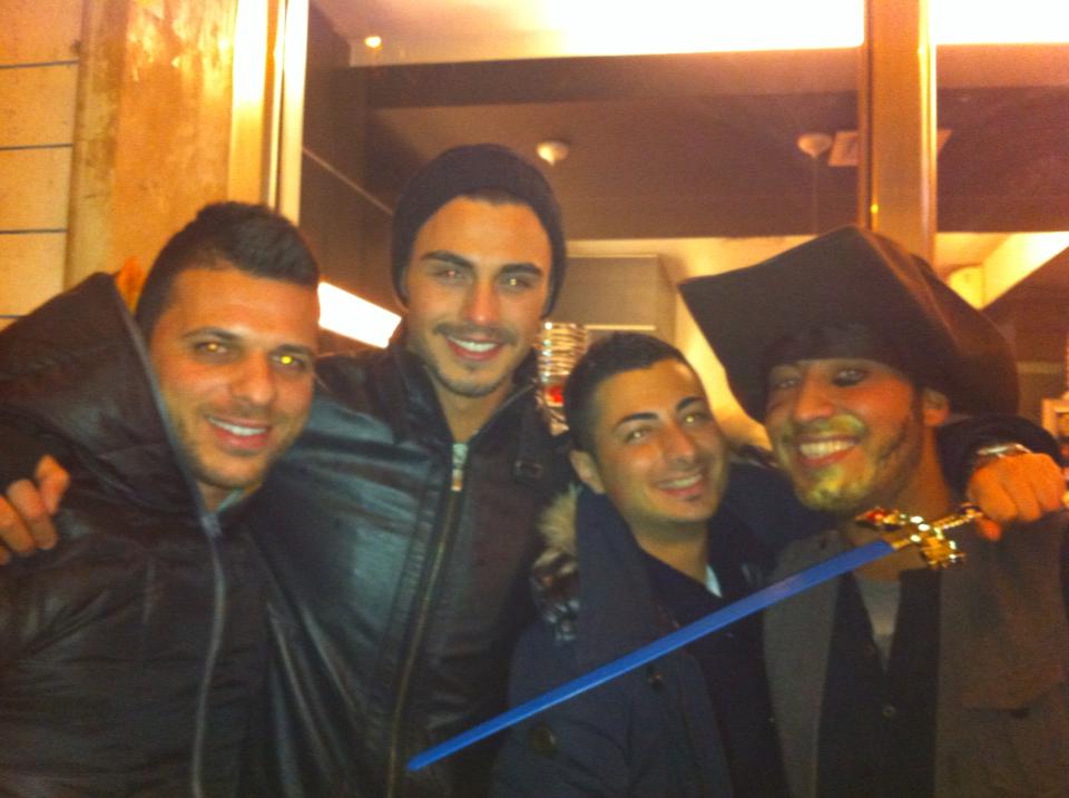 Francesco Monte trascorre il carnevale ed il San Valentino con gli amici: foto article-post