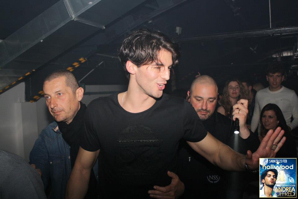 Andrea Offredi: la prima serata del tronista (foto e resoconto) article-post