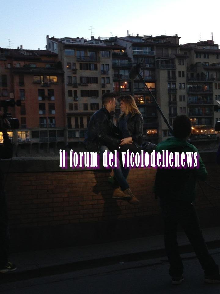 Eugenio Colombo e Francesca Del Taglia avvistati oggi a girare un’esterna a Firenze: foto preview