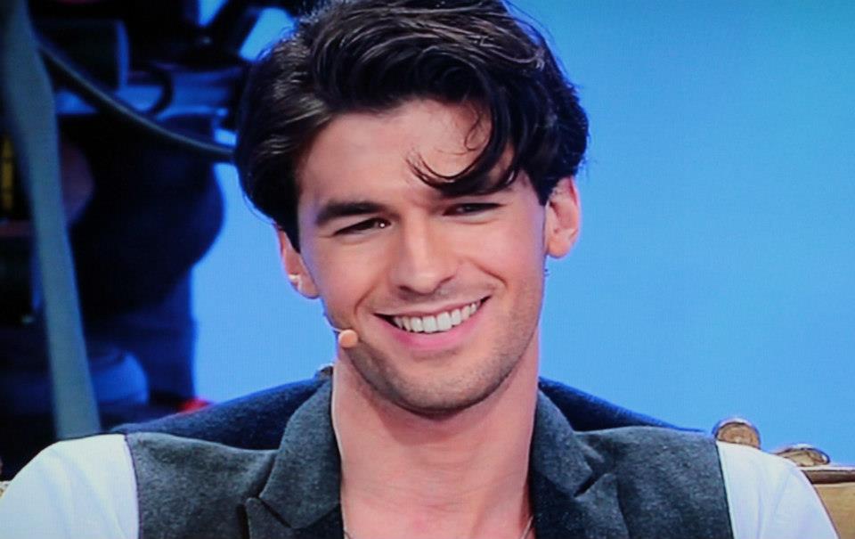 Andrea Offredi e la sua fidanzata: la prima foto fuori dal contesto della trasmissione ed il messaggio della fidanzata di Andrea su Facebook article-post