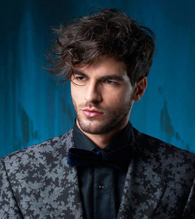 Andrea Offredi: foto posata. E ieri sera era in discoteca con la sua fidanzata… preview