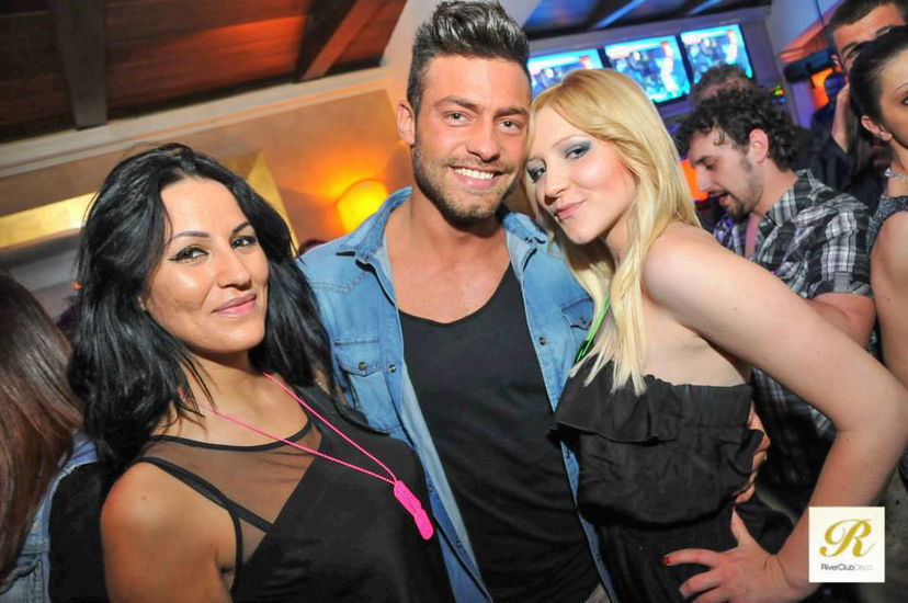 Eugenio Colombo in discoteca: foto preview