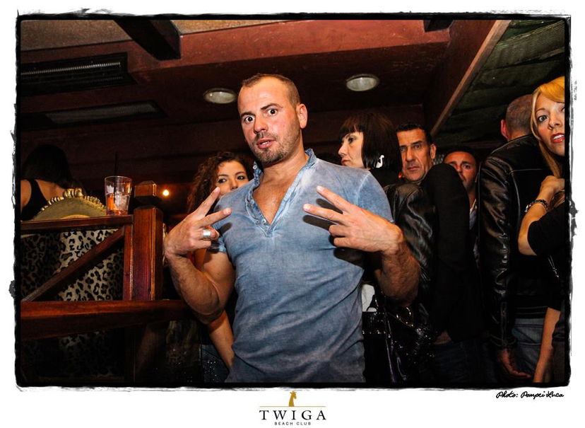 Alessio Lo Passo e Domenico del Trono over in discoteca: foto preview