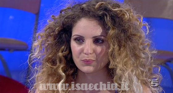 Eleonora Mandaliti su Facebook riprende i suoi fan e dice loro: “Non insultate nessuno, non l’ho fatto io…. la vita è fatta di scelte!” preview