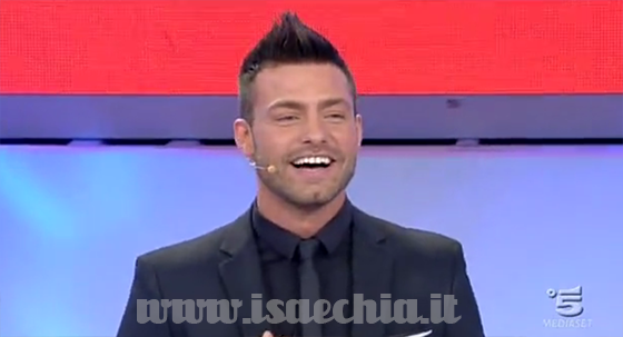 Eugenio Colombo e la sua fidanzata: la prima videointervista alla coppia dopo la fine del trono preview