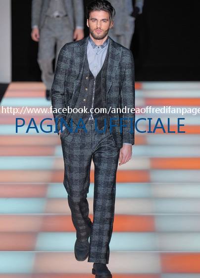 Andrea Offredi sfila per Giorgio Armani: foto e video preview