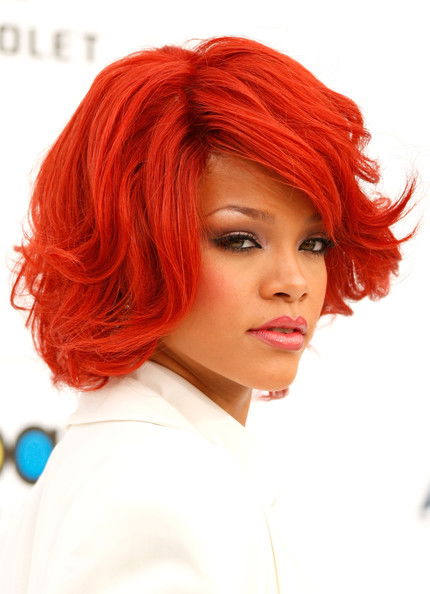 Rihanna: con quale acconciatura la preferite? article-post