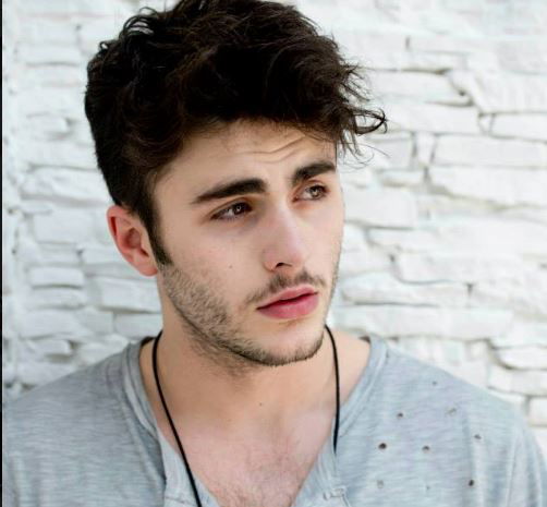 Emanuele Corvaglia ospite in radio: ‘Per me la musica è come una droga: mi fa star bene!’ preview