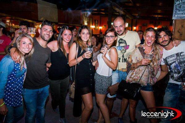 Emma Marrone e Marco Bocci: nuove foto in Puglia article-post