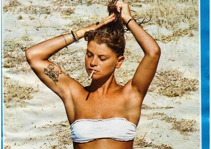 Alessandra Amoroso: mare, sole e fumo!