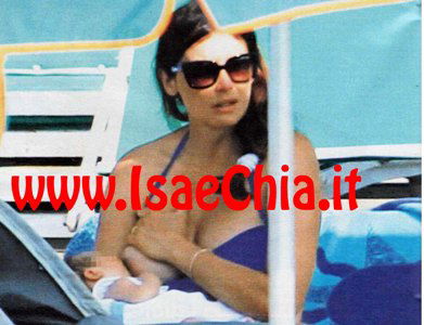 Dopo Costantino Vitagliano, Alessandra Pierelli fa la mamma e la moglie di un giocatore di poker preview