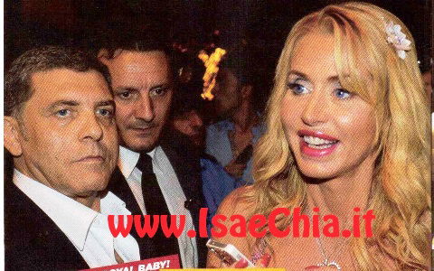 Valeria Marini aspetta il suo royal baby article-post