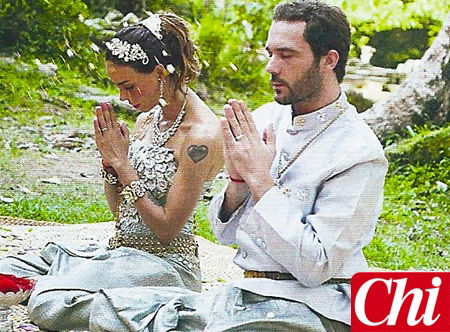 Nina Moric sposa in Cambogia il compagno Massimilano Dossi: le foto article-post