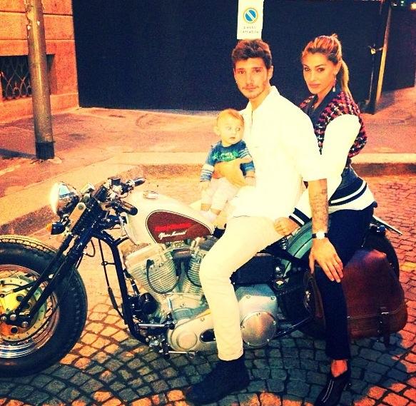 Belen Rodriguez e Stefano De Martino con il piccolo Santiago: nuove foto preview