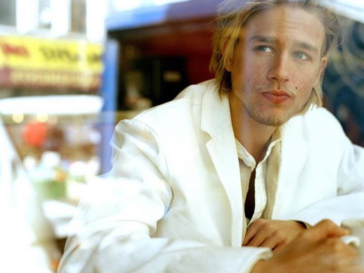 Le 50 ragioni per cui Charlie Hunnam è un perfetto Christian Grey: foto e gif preview