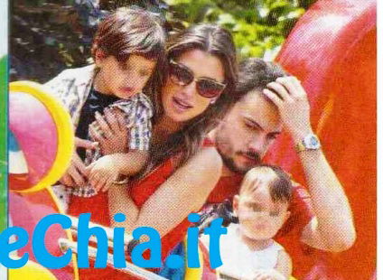 Sulle giostre del luna park Claudia Galanti festeggia: è in arrivo il terzo figlio! preview