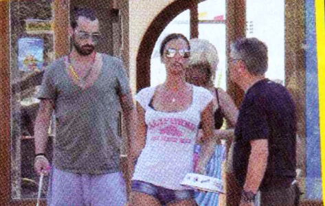 Antonella Mosetti e Matteo Guazzo: presentazione in famiglia…e qualcuno non trattiene l’emozione! preview