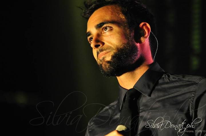 Fattore M: spazio dedicato a Marco Mengoni. Si è conclusa la trance estiva de “L’Essenziale Tour 2013” con le due date veronesi. Un bilancio sul progetto discografico di #prontoacorrere. I complimenti di Marco a Elisa per l’uscita del suo nuovo singolo. preview