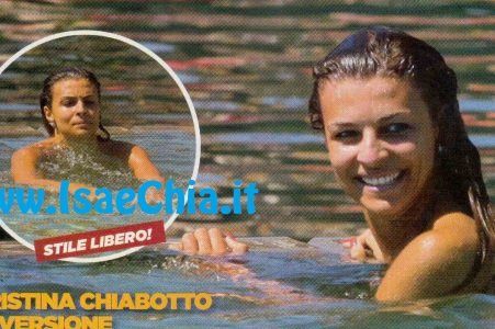 Cristina Chiabotto in versione sirenetta a Rapallo
