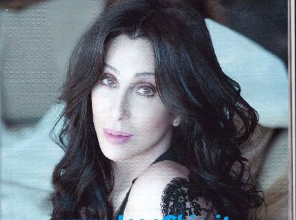 La cantante Cher per Chi: “Sono una ribelle di 67 anni!”