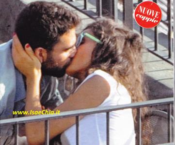 Raffaella Fico dimentica Mario Balotelli con il figlio di Umberto Tozzi: le prime immagini preview