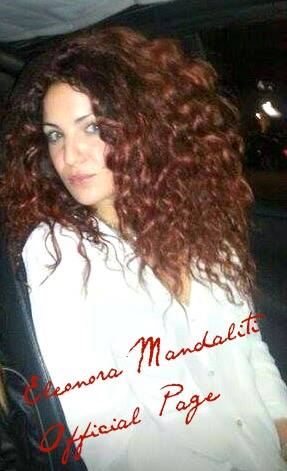 Eleonora Mandaliti cambia look: ricci rosso fuoco per l’ex corteggiatrice di Eugenio Colombo preview