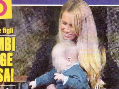 Katia Pedrotti accanto ai suoi bimbi non si accorge del tempo che passa! / Senza Maria, Carmen Russo e Enzo Paolo Turchi non si muovono più preview