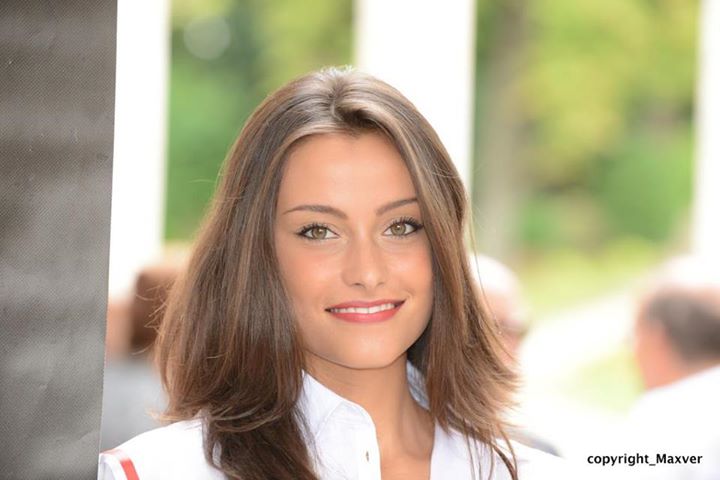 Irene Casartelli, ex concorrente di Miss Italia, è una nuova corteggiatrice nel Trono misto: foto preview