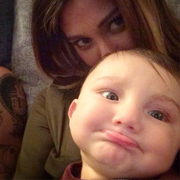 Belen Rodriguez, Stefano De Martino ed il loro piccolo Santiago article-post