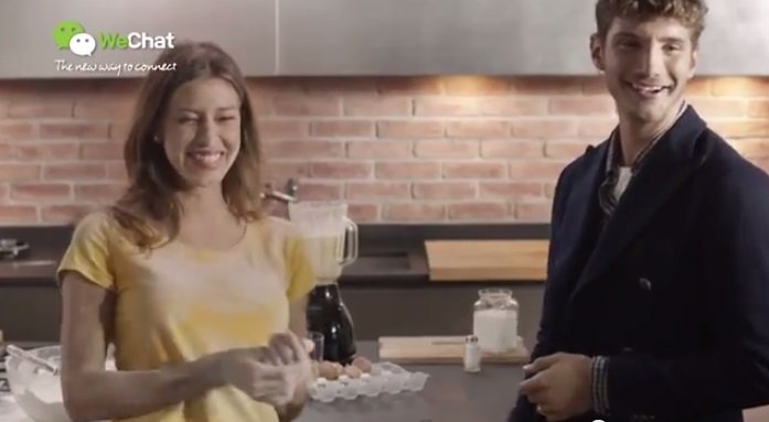 Belen Rodriguez e Stefano De Martino nello spot di ‘WeChat’: video