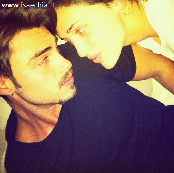 Francesco Monte e Cecilia Rodriguez: una foto per festeggiare i 4 mesi insieme preview