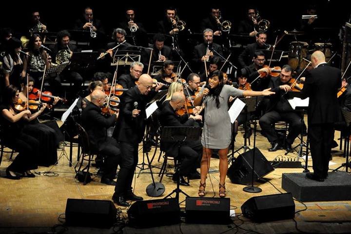 Karima Ammar in concerto… col pancione! (foto)