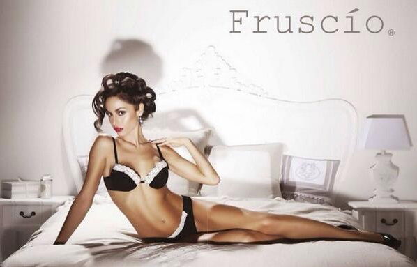 Raffaella Fico sexy modella per Fruscio: foto preview