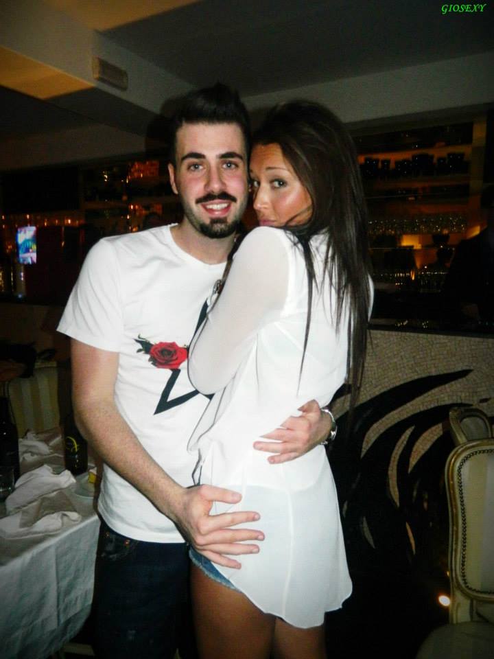 Diletta Pagliano nella sua ultima serata mostra le gambe! (foto) preview