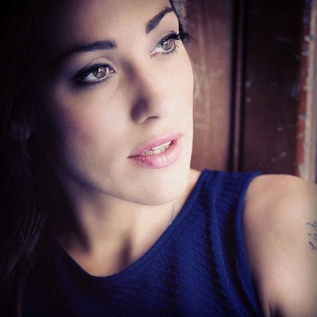 Teresanna Pugliese: gli auguri dell’ex tronista di ‘Uomini e Donne’ per il 2014 preview