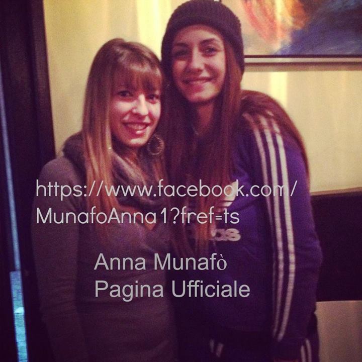 Anna Munafò ad una fan che l’ha incontrata ieri: “Meglio Emanuele Trimarchi o Marco Fantini?” (foto e resoconto) preview