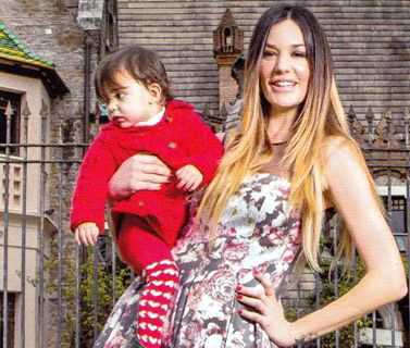 Alessia Fabiani: “Ecco i miei gioielli (gemelli)!” preview