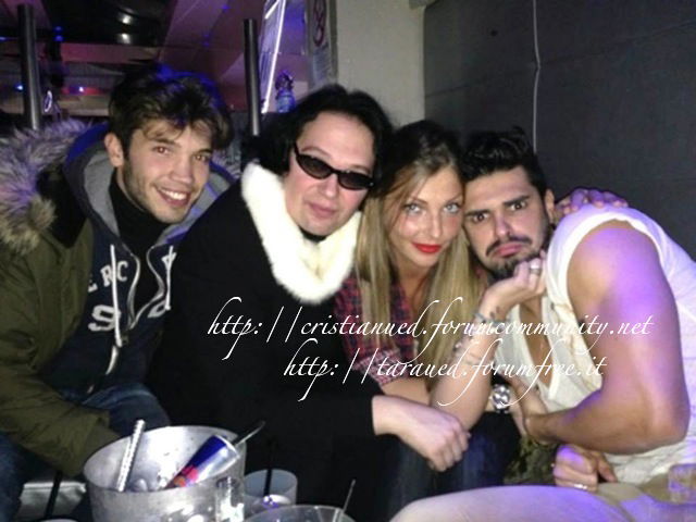 Cristian Gallella e Tara Gabrieletto a Prato con amici: foto preview