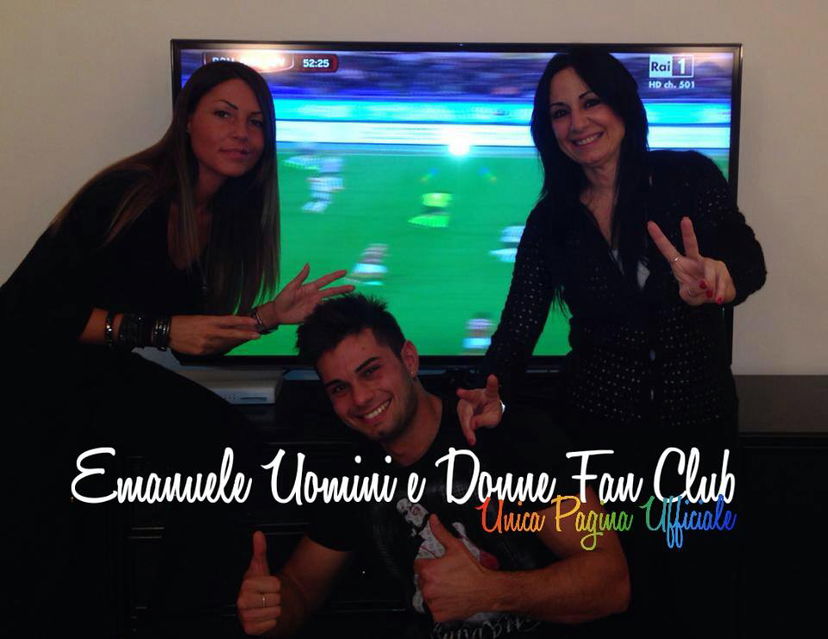 Emanuele Trimarchi ieri sera festeggia la vittoria della Roma (con Eliana Michelazzo): foto preview