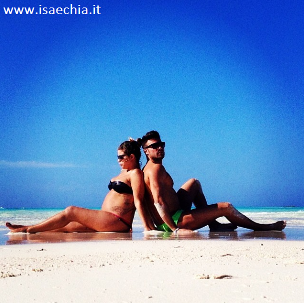 Eugenio Colombo e Francesca Del Taglia su Instagram: ‘Il pancione cresce!’ article-post