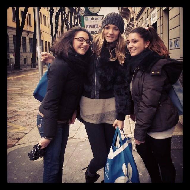 Flavia Fiadone: foto con le fans preview