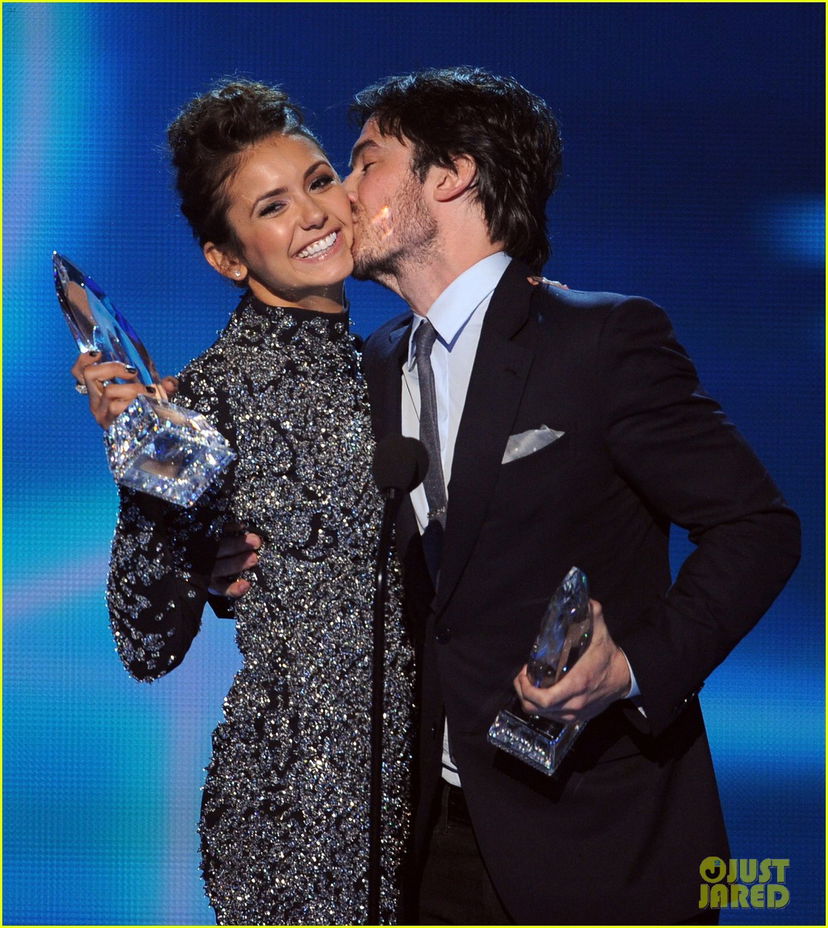 People’s Choice Awards 2014: Ian Somerhalder e Nina Dobrev la coppia più amata! Ecco tutti i vincitori e tutte le foto del red carpet preview