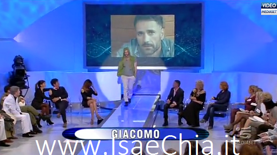 ‘Uomini e Donne’: l’opinione di Isa sulla puntata di oggi del Trono over preview