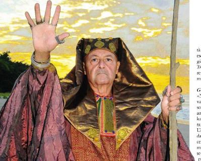 L’ex naufrago Otelma: “Con la sesta laurea sono più Divino!” article-post